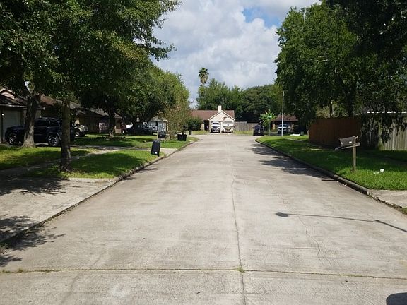 5th image of 122 Wood Hollow Dr