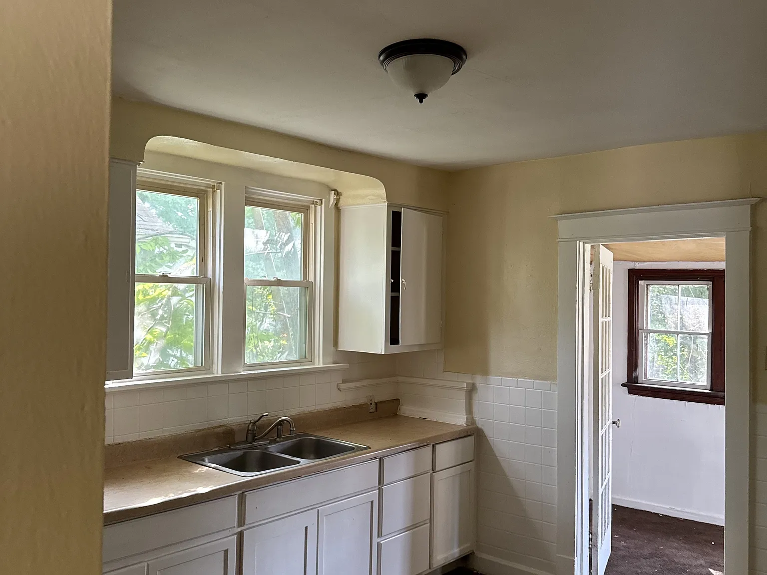 3 bed, 1221 sqft, $925 — Photo 4