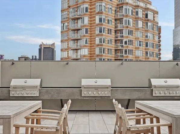 520 West 43rd Street image 8 of 20