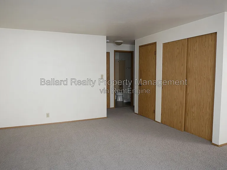 3232 21st Ave W #102 — Photo 5