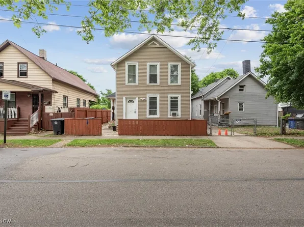 3074 Erin Ave, Cleveland, OH 44113