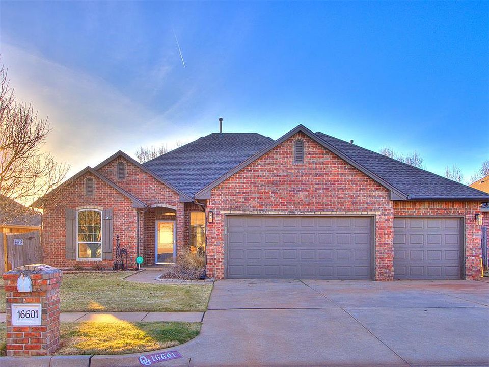 1st image of 16601 Hardwood Pl