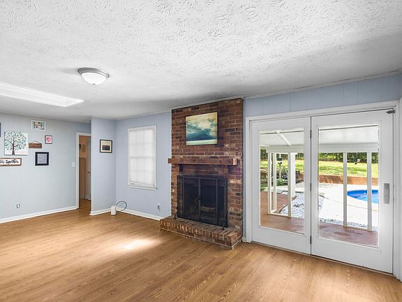 5th image of 1462 Sparkleberry Ln