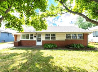 1505 N 9th St, Pekin, IL 61554