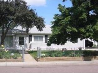 982 Uvalda St, Aurora, CO 80011