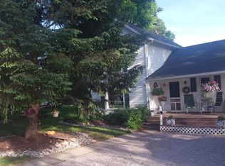 440 Booth St, Grand Ledge, MI 48837