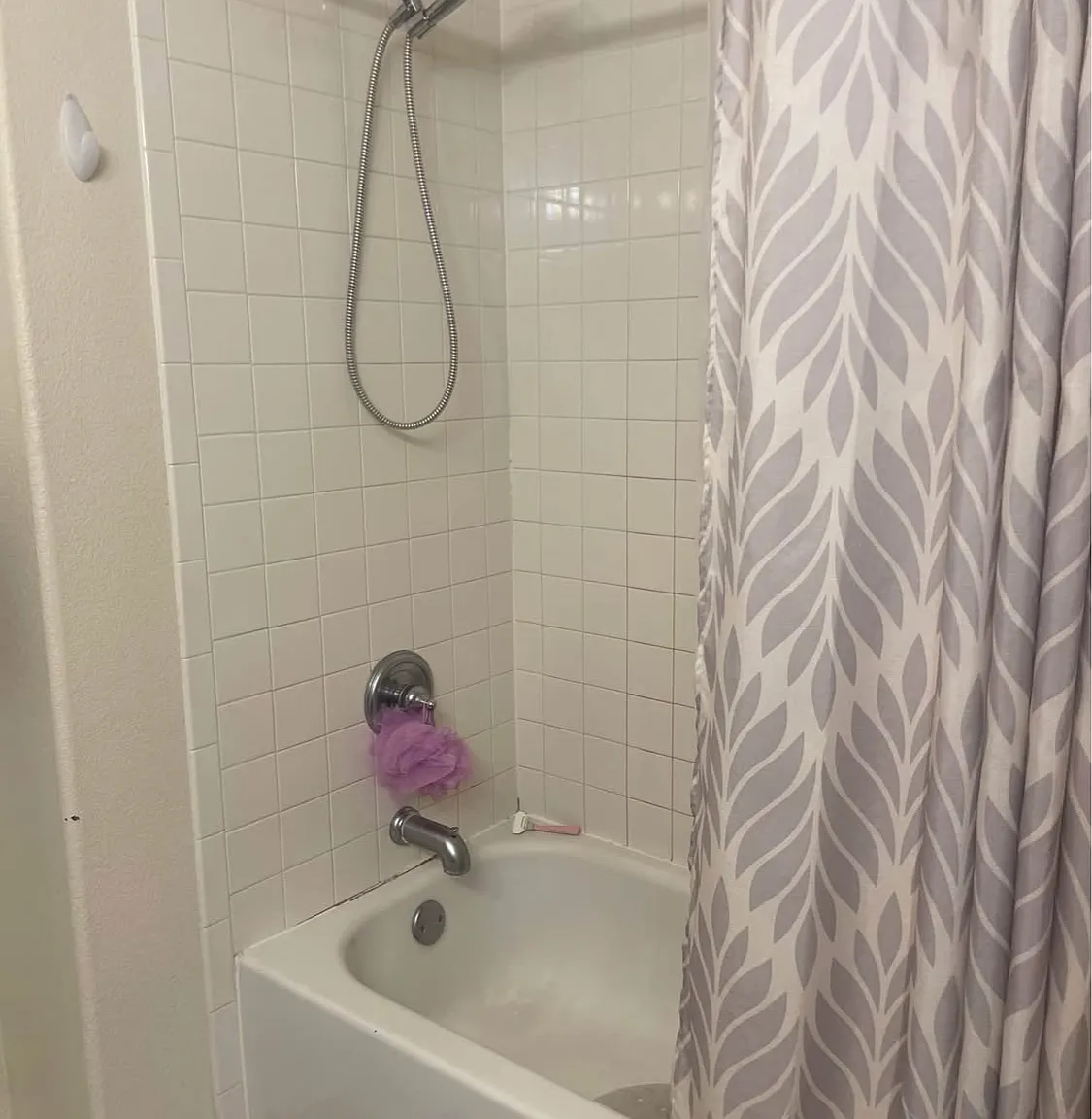 3 bed, 1500 sqft, $825 — Photo 1