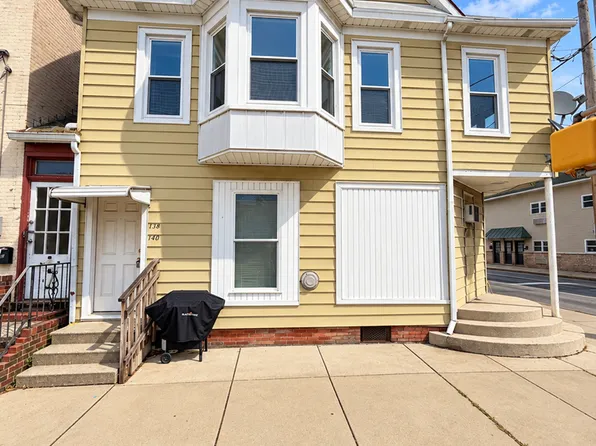 138 York St, Hanover, PA 17331