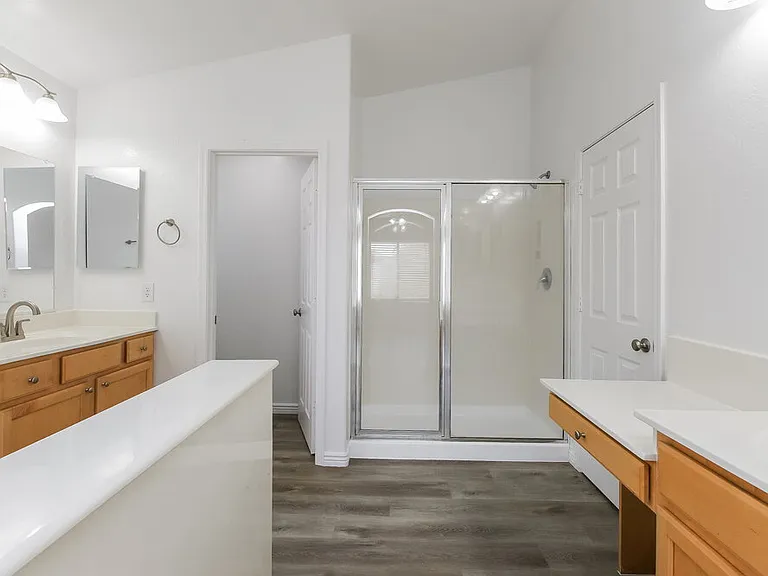 475 W Holstein Trl — Photo 9
