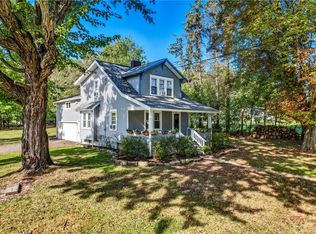 1039 N Keel Ridge Rd, Hermitage, PA 16148