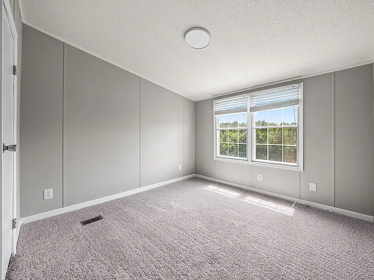 295 Tanglewood Dr — Photo 20