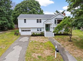 17 Murphys Ln, Scituate, MA 02066