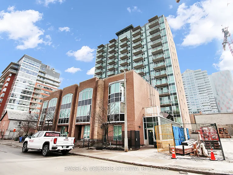 134 York St #607 — Photo 3
