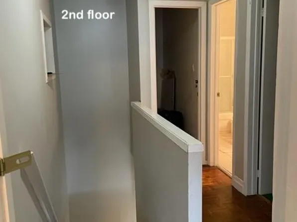 1421 Dundas St W, Toronto, ON M6J 1Y4