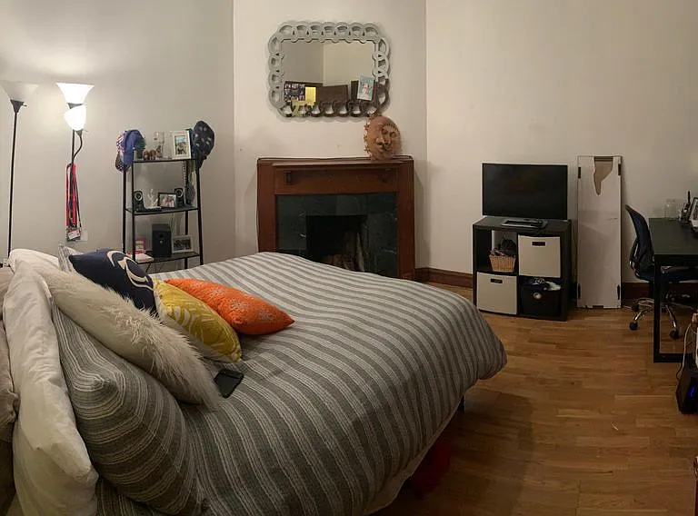 869 N La Salle Dr #2 — Photo 9