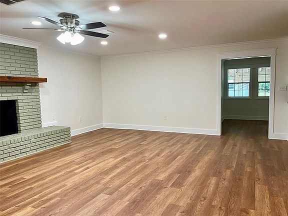 3rd image of 604 Temple St