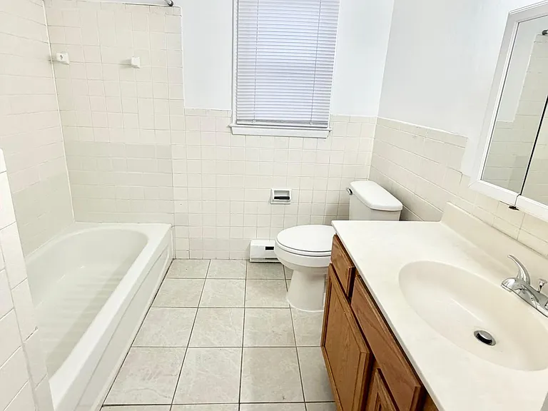 7 Paul Ave #6 — Photo 4