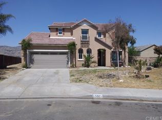 532 Groveside Dr, San Jacinto, CA 92582