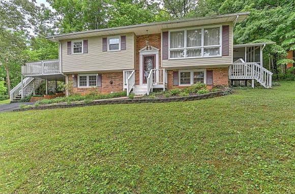 1st image of 1906 Eastwood Dr