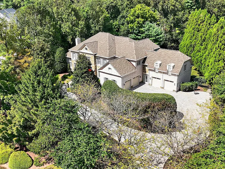 9864 Walker Glen Ct — Photo 2