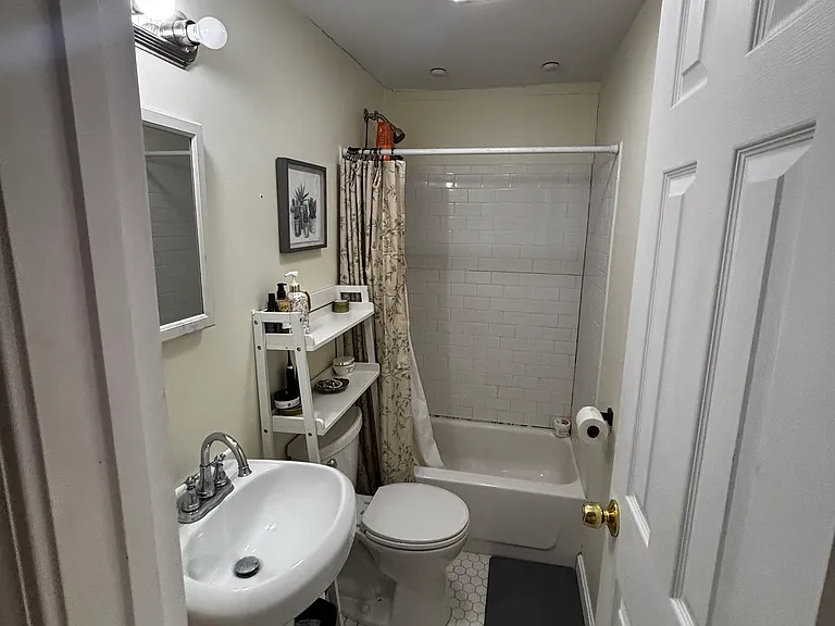 20 Phillips St #5 — Photo 24