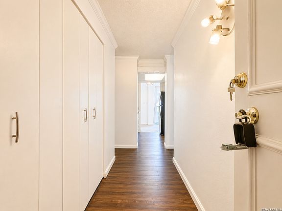 4th image of 7039 SAN PEDRO AVE #205