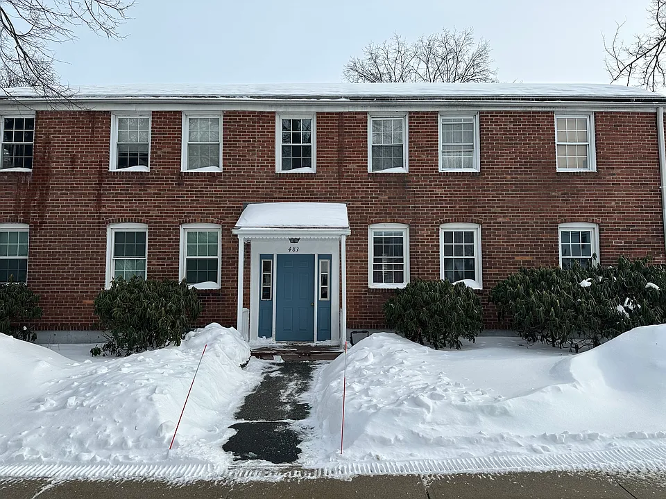 483 Cold Spring Ave #1-B