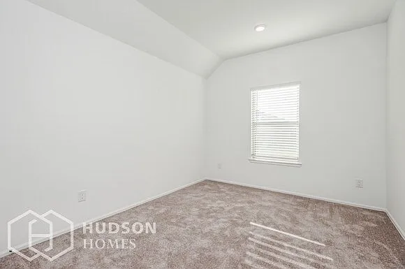 215 Temple Memorial Dr — Photo 10