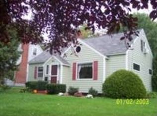 227 Meadow Rd, Syracuse, NY 13219