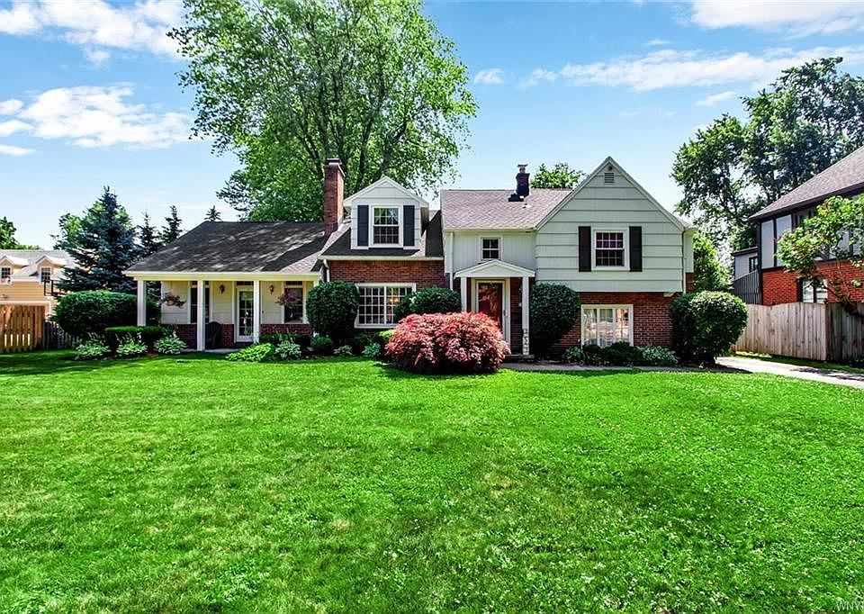 1st image of 82 Darwin Dr