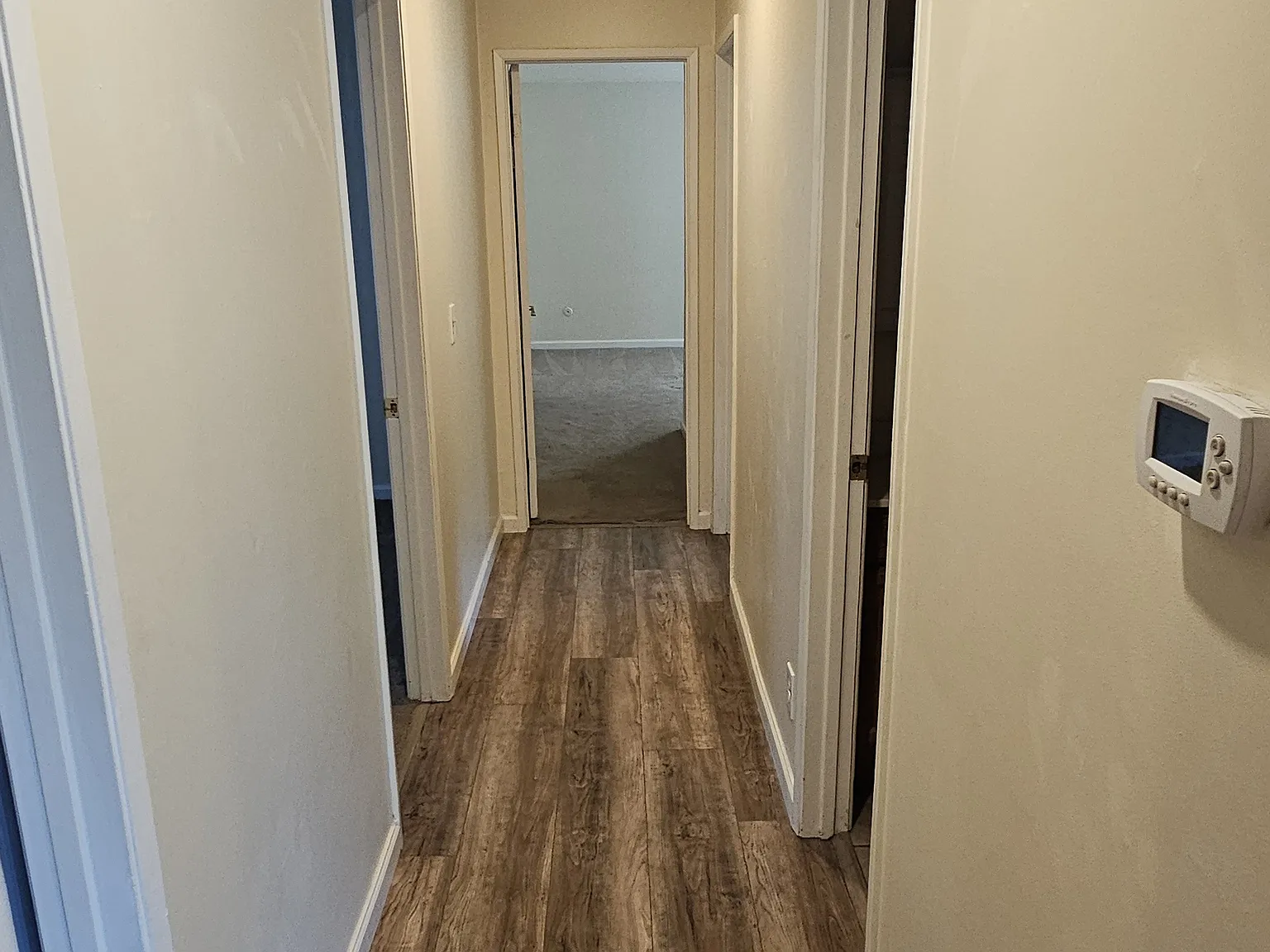 4 bed, 1900 sqft, $3,950 — Photo 4