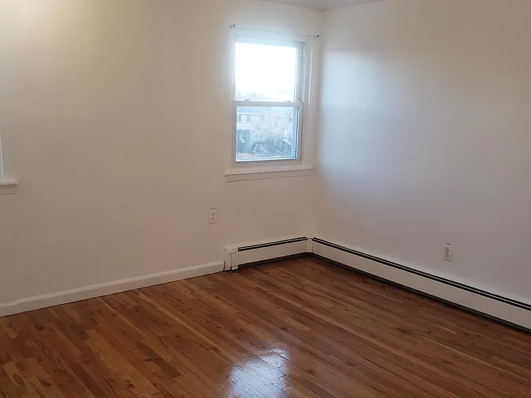 25330 Craft Ave #2 — Photo 6