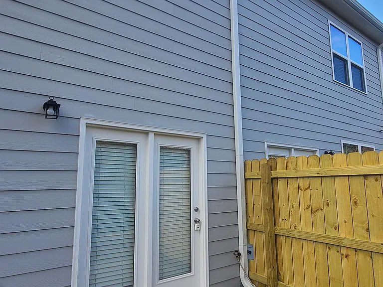 1516 Vernon Blvd — Photo 15