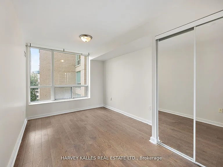 109 Front St E #512 — Photo 12