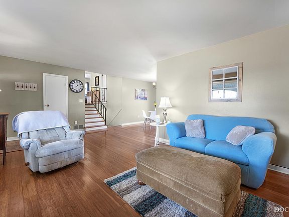 4th image of 3 S Cypress Ln