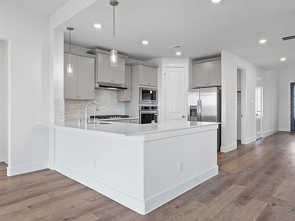 3rd image of 620 Cross Timbers Trce
