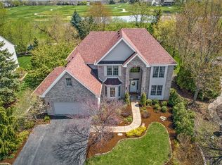 3 Brindlewood Ct, Algonquin, IL 60102