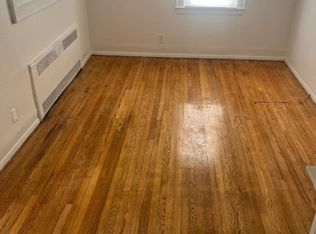 35 Chestnut Ave, Irvington, NJ 07111