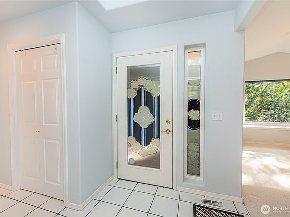 3rd image of 113 N Jensen Road