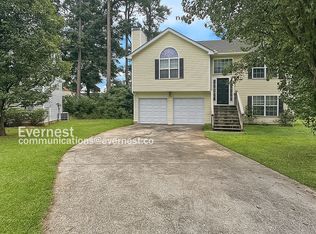 2730 Sand Lake Ct, Atlanta, GA 30349