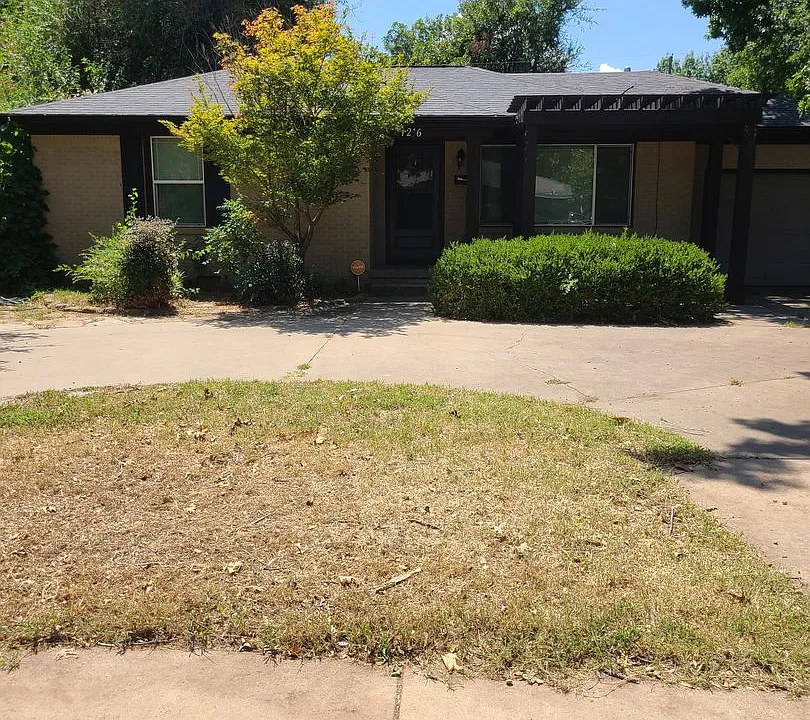 1216 Westlawn Dr