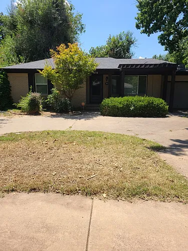 1216 Westlawn Dr Photo 1