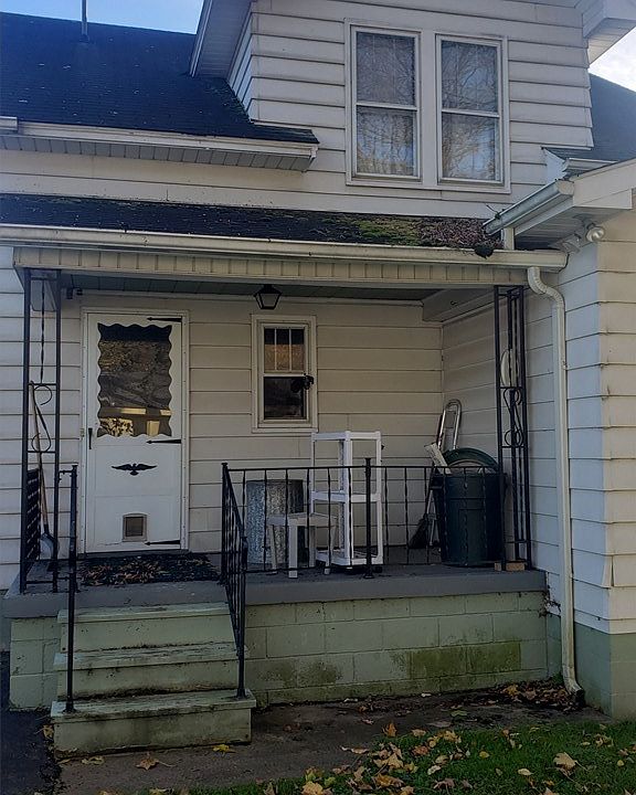2nd image of 411 Ross St