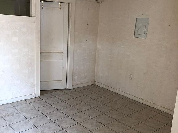 3rd image of 4018 Durnam Pl