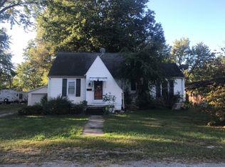 1670 Livingston St, Carlyle, IL 62231