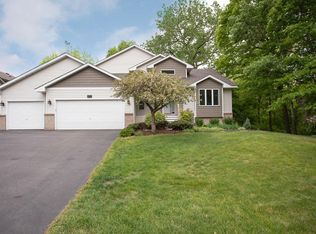 601 Sterling St S, Maplewood, MN 55119