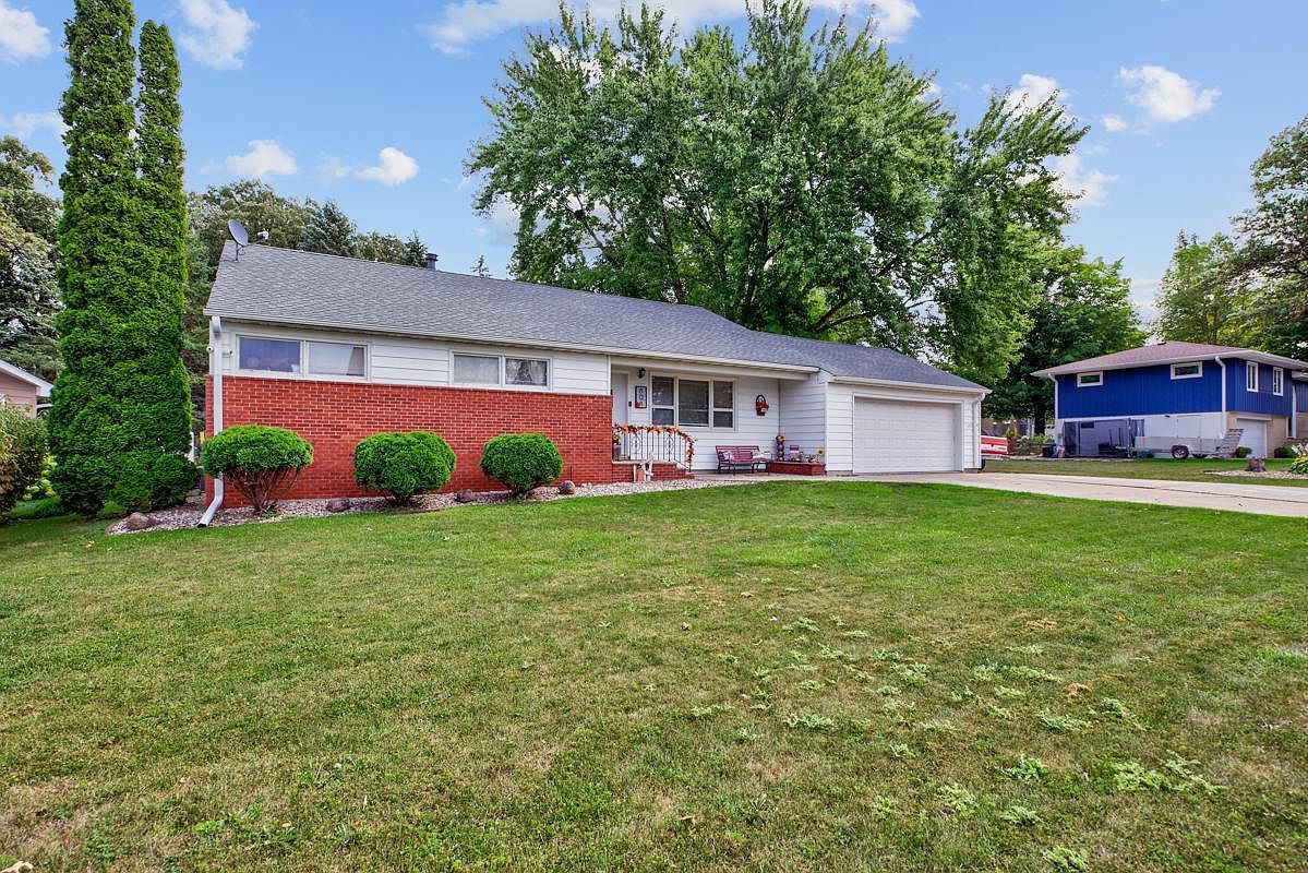 608 7th St NE, Waseca, MN 56093 Zillow