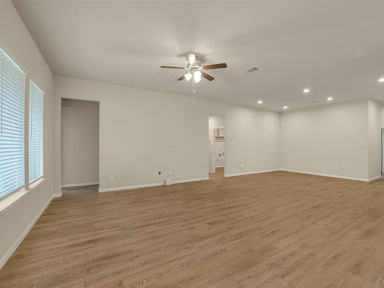 31106 Durham Creek Ct — Photo 9