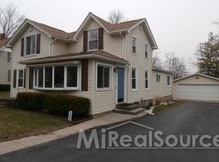 307 E Main St, Vernon, MI 48476