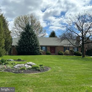 58 Apple Dr, Greencastle, PA, 17225